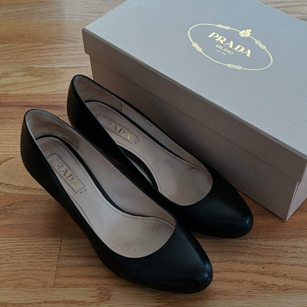 Classic black leather Prada pumps